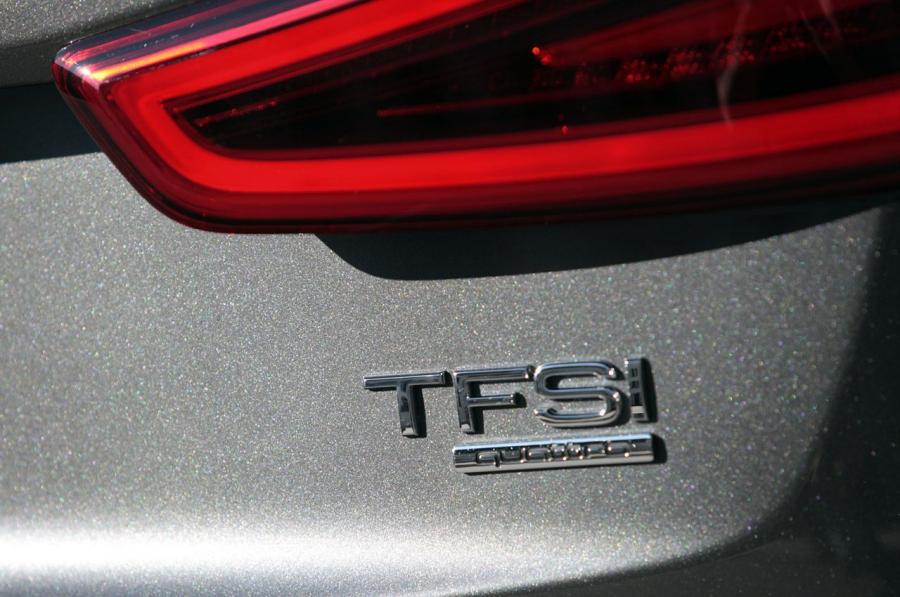 Детали экстерьера Audi Q3 2.0 TFSI Quattro S-Line (8U) 2011 года  (WW) (фото 41 из 68)